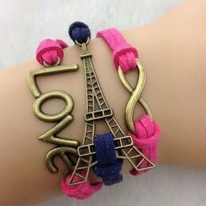 Meet your Posher, Emili